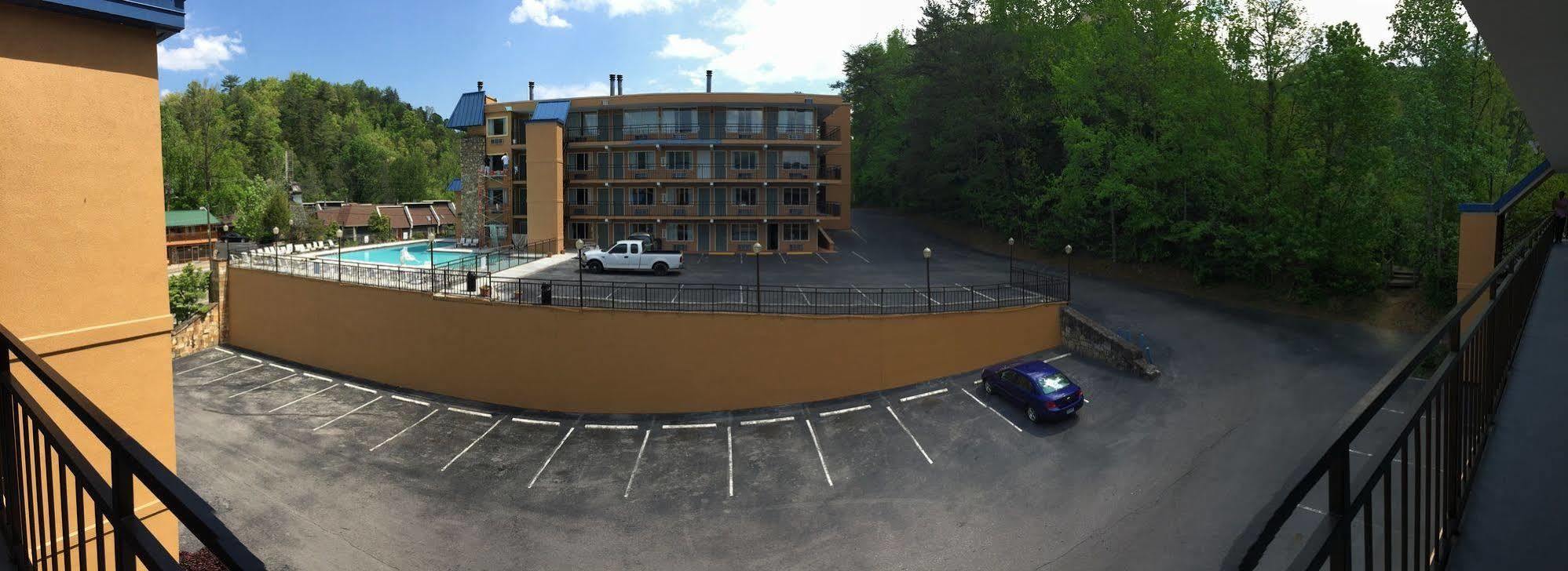 Clarion Pointe Downtown Gatlinburg Hotel Luaran gambar