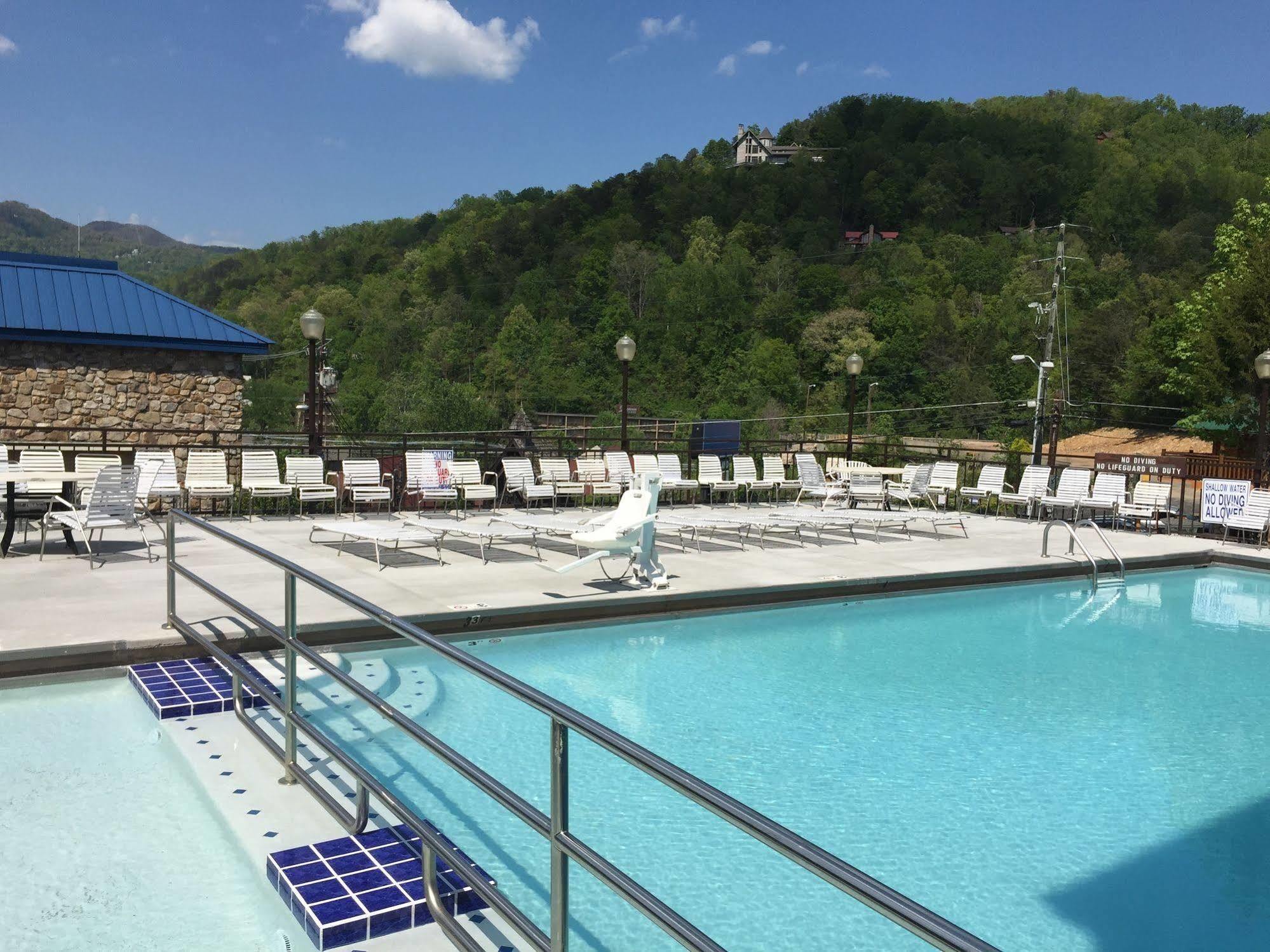 Clarion Pointe Downtown Gatlinburg Hotel Luaran gambar