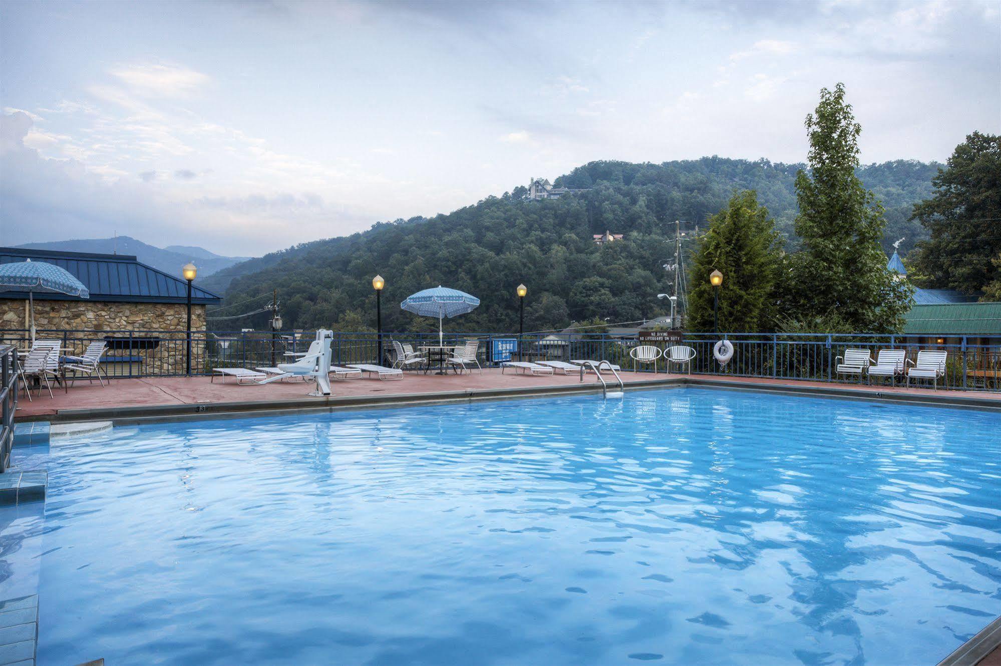 Clarion Pointe Downtown Gatlinburg Hotel Luaran gambar