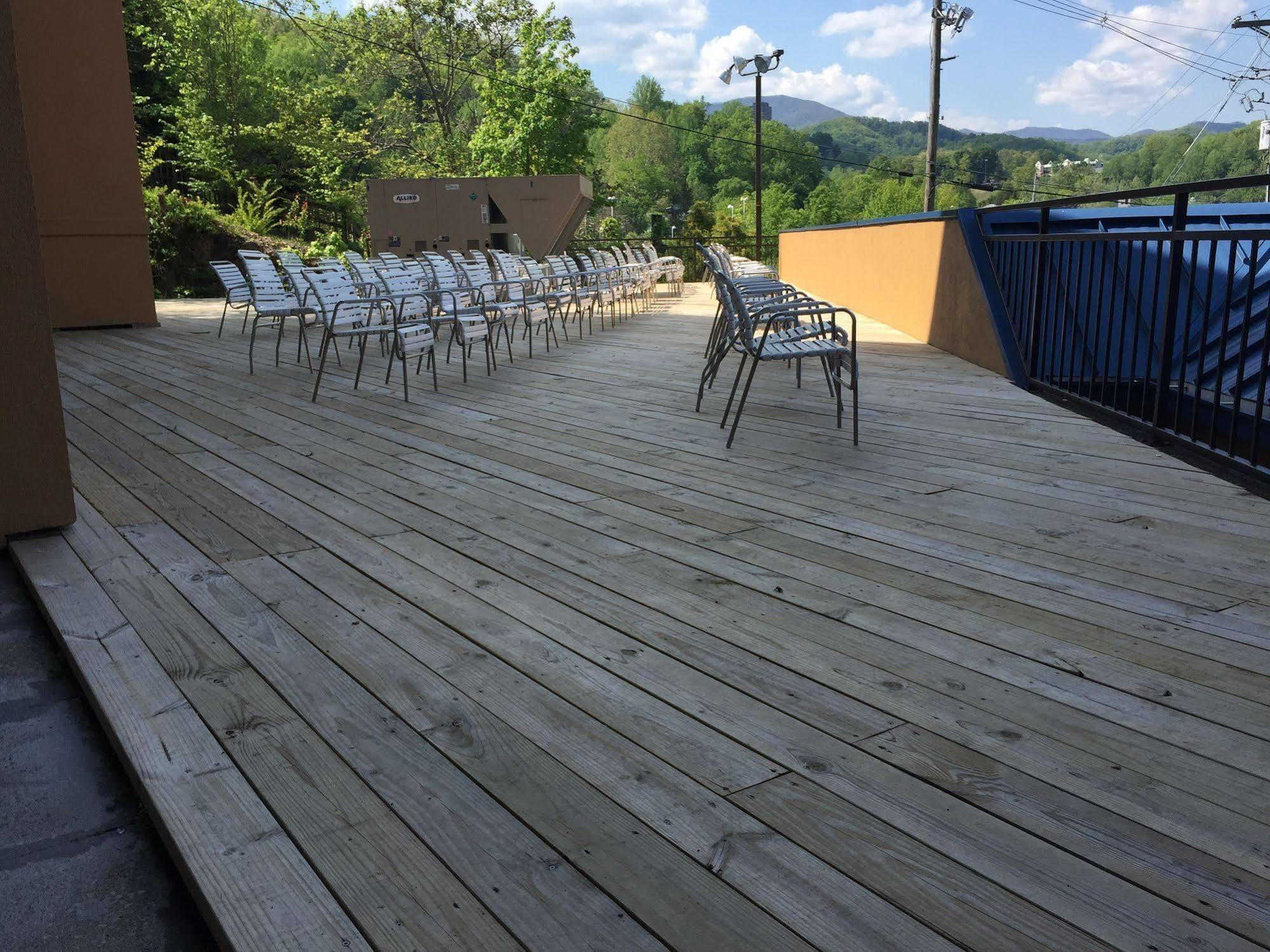 Clarion Pointe Downtown Gatlinburg Hotel Luaran gambar