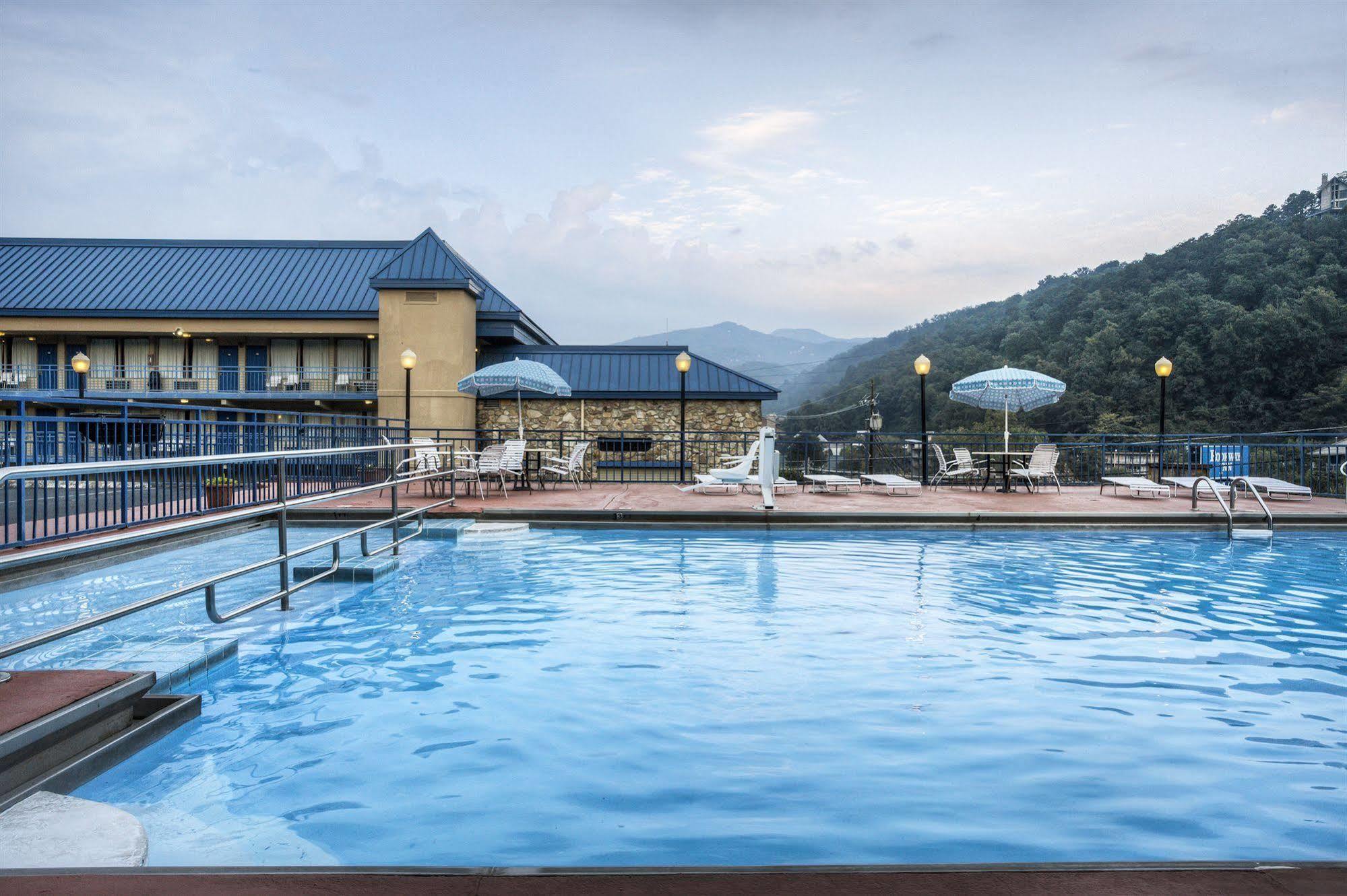 Clarion Pointe Downtown Gatlinburg Hotel Luaran gambar